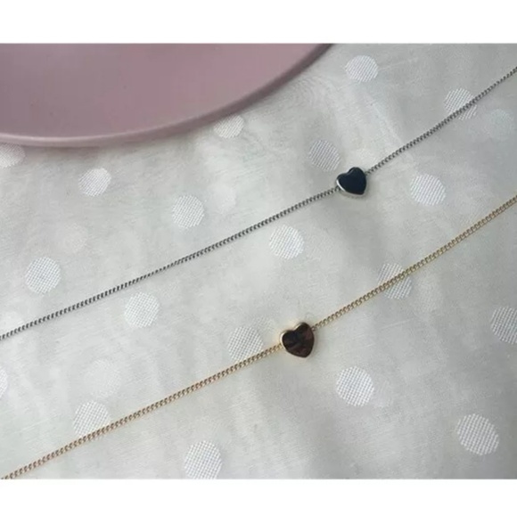 Minimalist Layering Gold Heart Collar - Picture 3 of 4